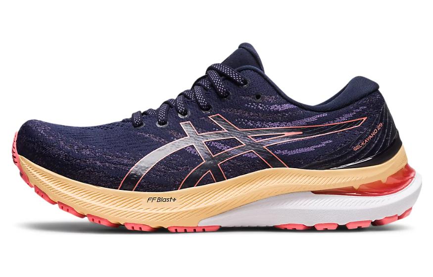 Asics Беговые кроссовки с низким верхом для женщин