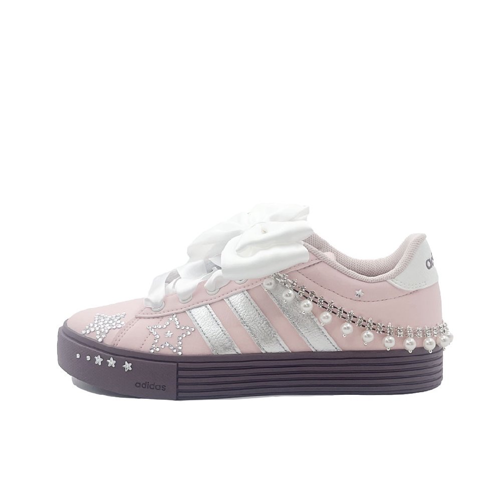 Adidas Daily 4.0 Beaded & Precious Gem Curtains Abrasion Resistant Low Top Skateboard Shoes Unisex Pink