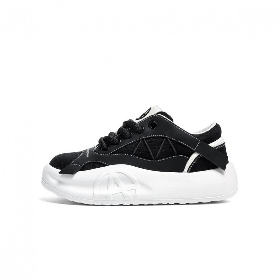 Acupuncture Low-Top Casual Shoes Unisex Box