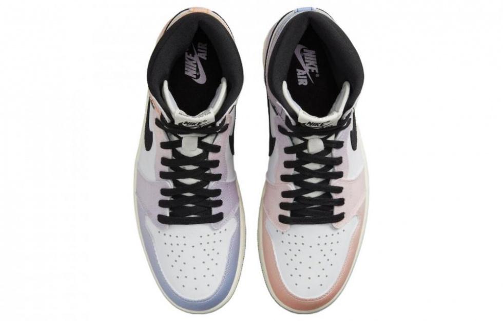 Air Jordan 1 Retro High Og 'Skyline' купить в интернет-магазине Yoocart с быстрой доставкой по России.