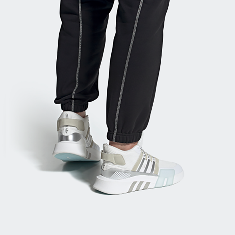 Adidas Eqt Bask Adv V2 White Grey купить в интернет-магазине Yoocart с быстрой доставкой по России.