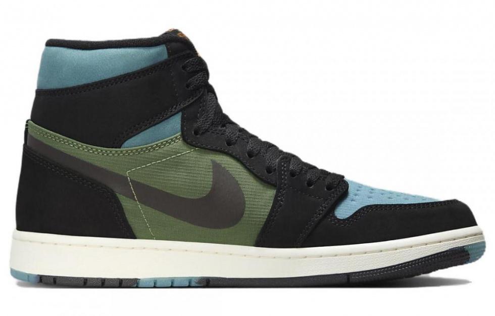 Jordan 1 Retro High Element Gore Tex Black Olive купить в интернет-магазине Yoocart с быстрой доставкой по России.