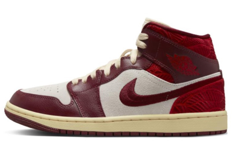 Jordan Air Jordan 1 Mid-Top Vintage Basketball Shoes Women's Red Gold купить в интернет-магазине Yoocart с быстрой доставкой по России.