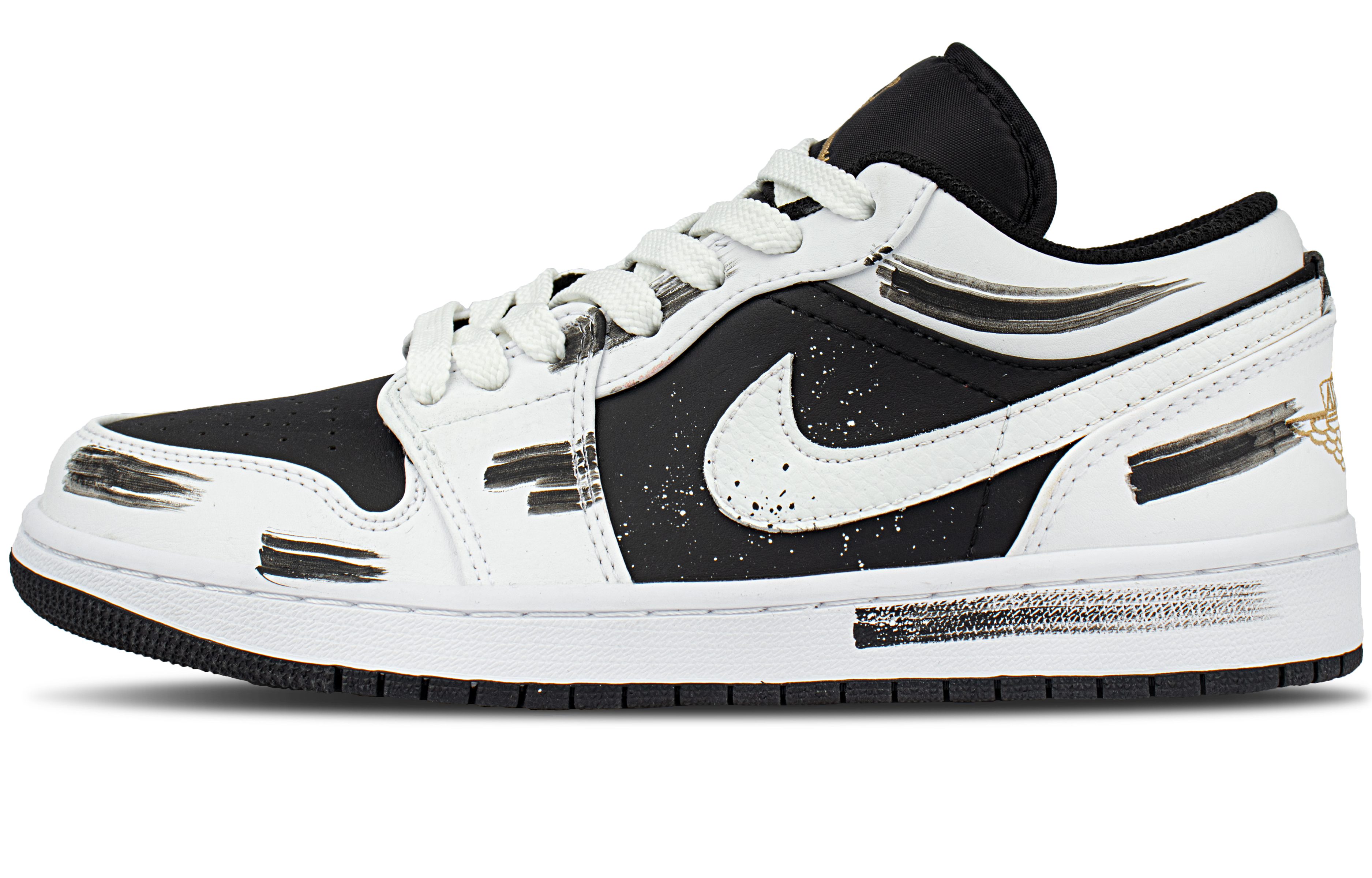 Jordan Air Jordan 1 Abrasion Resistant Low Top Skateboard Shoes Unisex Black White