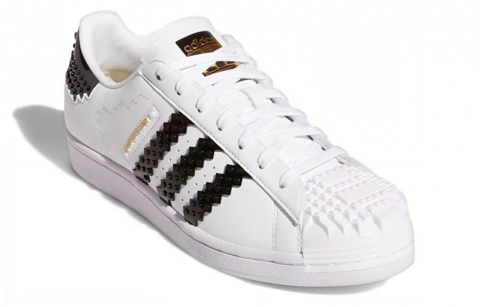 Adidas Lego X Superstar 'Base Plates' купить в интернет-магазине Yoocart с быстрой доставкой по России.