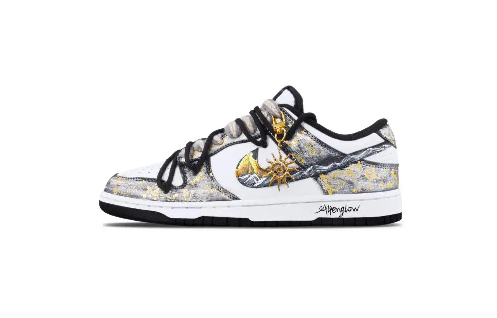 Nike Dunk Sunlit Golden Mountain Abrasion Resistant Low top Skateboard Shoes Unisex Black White Gold