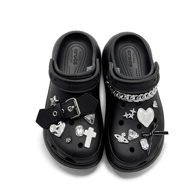 Crocs Crush Clog Punk Melody Clogs Women's Silver купить в интернет-магазине Yoocart с быстрой доставкой по России.