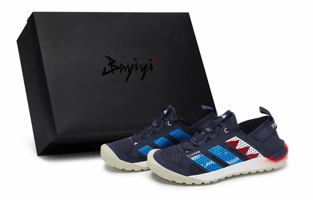 Adidas DAROGA 25 Crazy Shark Wave Abrasion Resistant Low Top Hiking Shoes Unisex White Blue Red