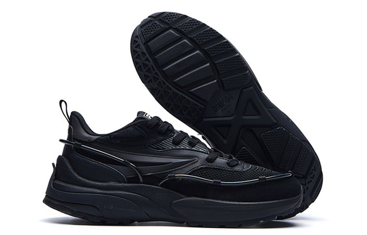 FILA FUSION 'Triple Black' купить в интернет-магазине Yoocart с быстрой доставкой по России.
