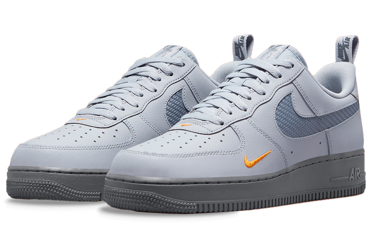 Nike Air Force 1 Low Wolf Grey Kumquat купить в интернет-магазине Yoocart с быстрой доставкой по России.