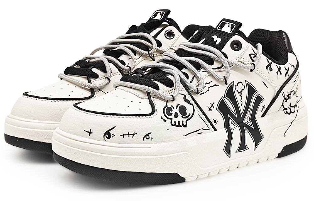 MLB Chunky Liner Wear Resistant Height Increasing Slip Resistant Low Top Skateboard Shoes Unisex Black White