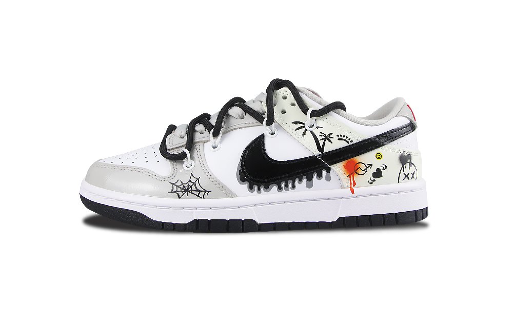 Nike Dunk Low Anti-Slip Wear-Resistant Low-Top Skateboard Shoes Women's Black White Gray