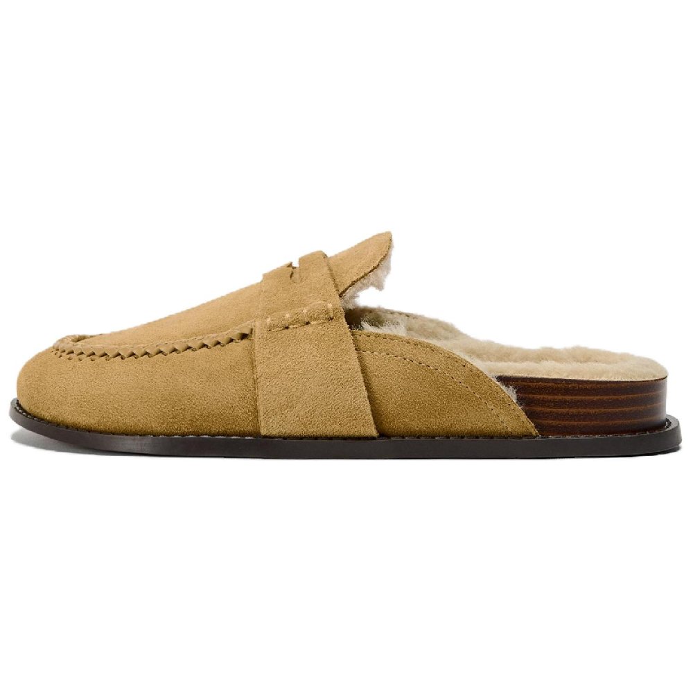 ZARA Slip Resistant Closed Toe Slippers Women's Beige