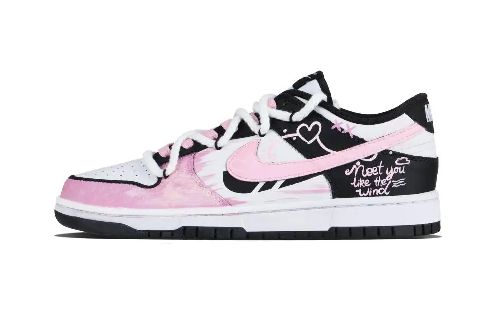 Nike Dunk Love Trail Abrasion Resistant Low top Skateboard Shoes Unisex Pink