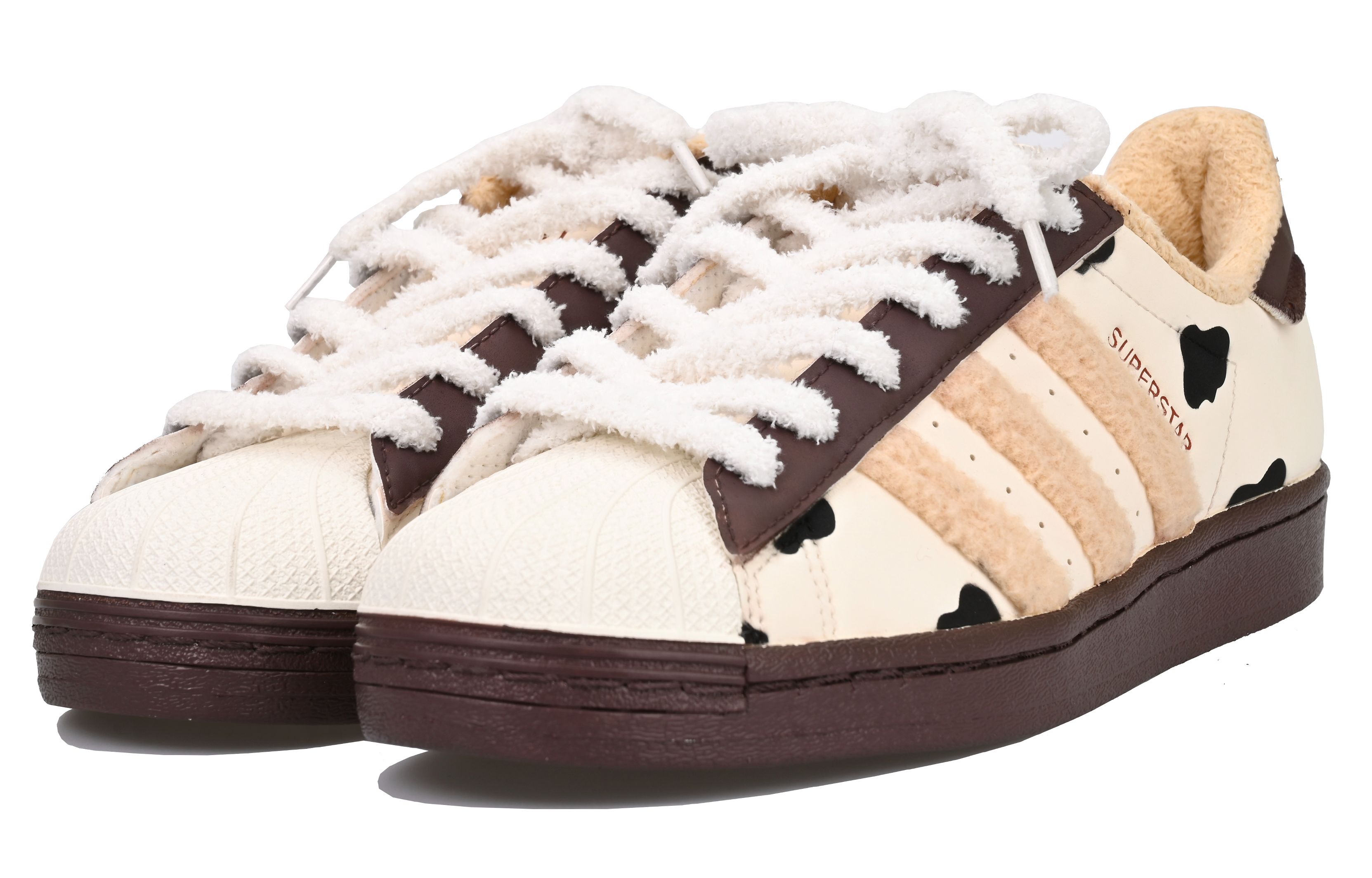 Adidas Originals Superstar Low Top Skateboard Shoes Women's Beige Brown купить в интернет-магазине Yoocart с быстрой доставкой по России.