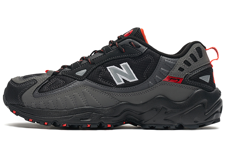 New Balance 703 Black/Grey