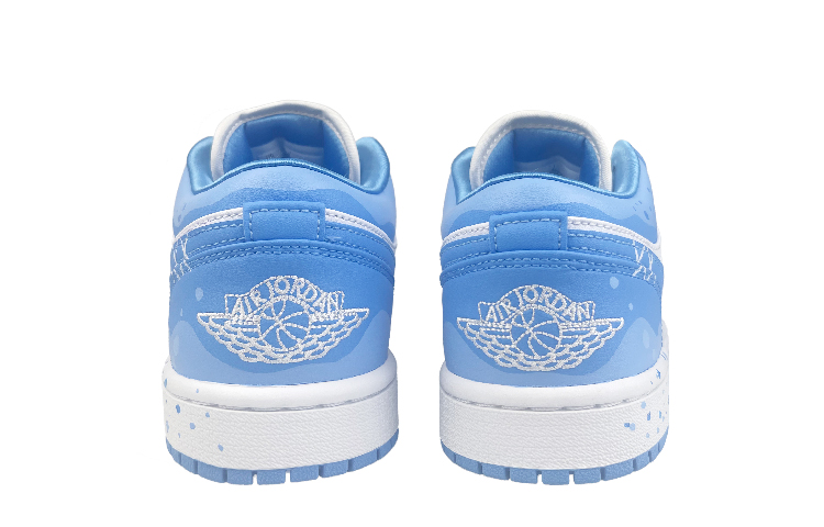 Jordan Air Jordan 1 Low Top Vintage Basketball Shoes Women's Blue White купить в интернет-магазине Yoocart с быстрой доставкой по России.