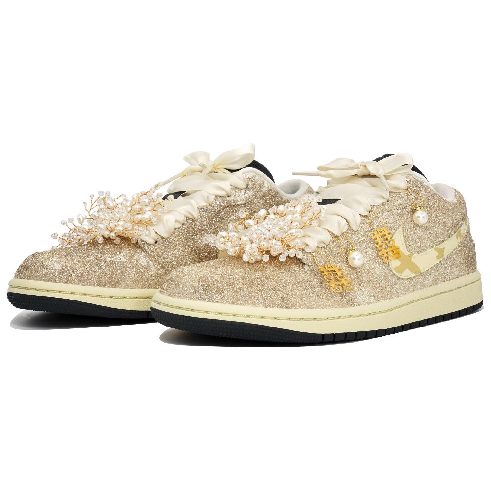 Jordan Air Jordan 1 Anti-Slip Wear-Resistant Low-Top Vintage Basketball Shoes Women's Beige Gold