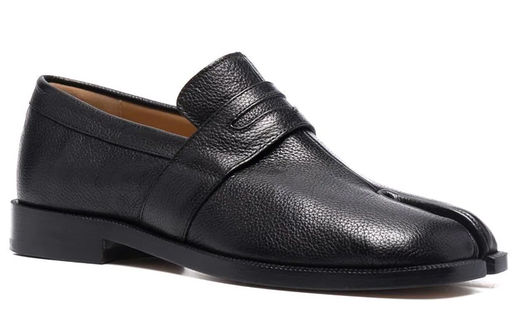 Maison Margiela Tabi Leather Loafers купить в интернет-магазине Yoocart с быстрой доставкой по России.