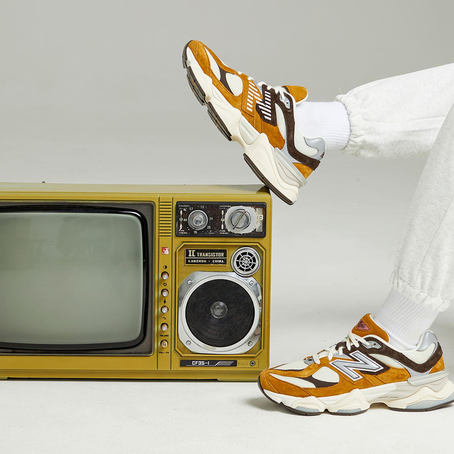 New Balance 9060 'Workwear' купить в интернет-магазине Yoocart с быстрой доставкой по России.