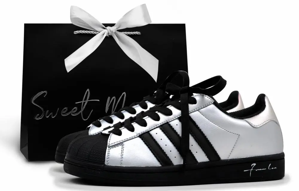 Adidas Originals SUPERSTAR Cushioning, Wear Resistant Low top Skateboard Shoes Unisex Black Silver