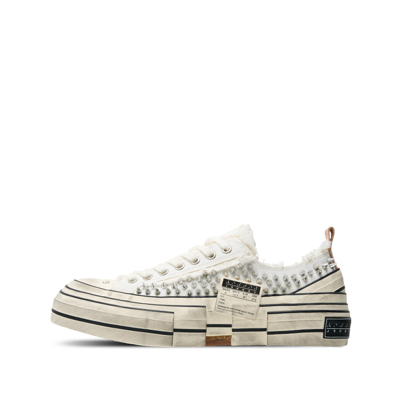 VESSEL Stud Anti-Slip Wear-Resistant Low-Top Canvas Shoes Unisex White