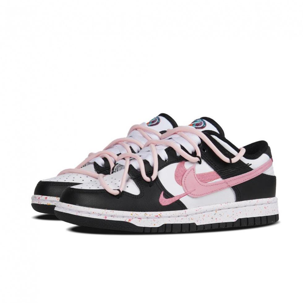 Nike Dunk Low Multi Color Swoosh Low Top Skateboard Shoes Women's Black Pink купить в интернет-магазине Yoocart с быстрой доставкой по России.