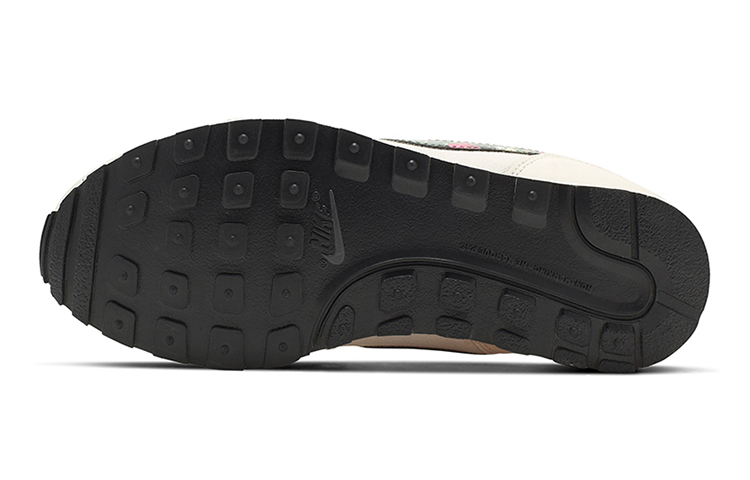 Nike MD Runner 2 VF 'Floral Swoosh' GS купить в интернет-магазине Yoocart с быстрой доставкой по России.