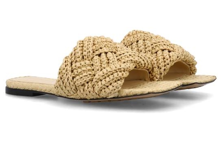 Bottega Veneta Lido Slide Slippers Women's Beige купить в интернет-магазине Yoocart с быстрой доставкой по России.