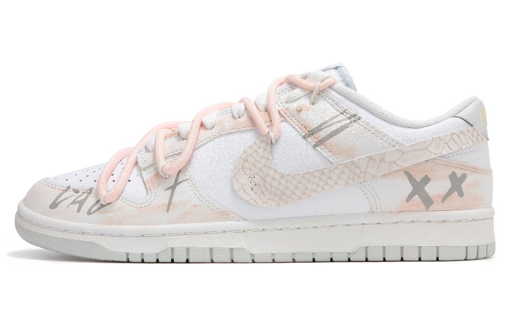 Nike Dunk Low-Top Skateboard Shoes GS White Gray Pink