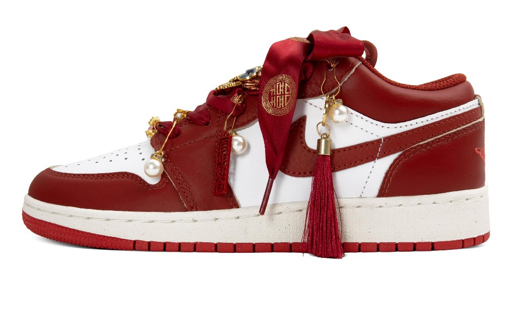 Jordan Air Jordan 1 Low Top Skateboard Shoes Women's Red