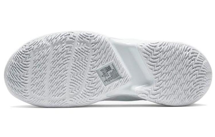 Air Jordan Why Not Zer0.3 Pf 'Triple White' купить в интернет-магазине Yoocart с быстрой доставкой по России.