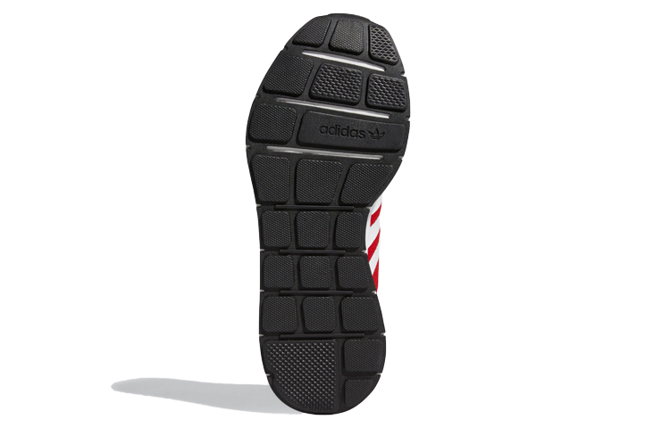Adidas Swift Run X Scarlet купить в интернет-магазине Yoocart с быстрой доставкой по России.