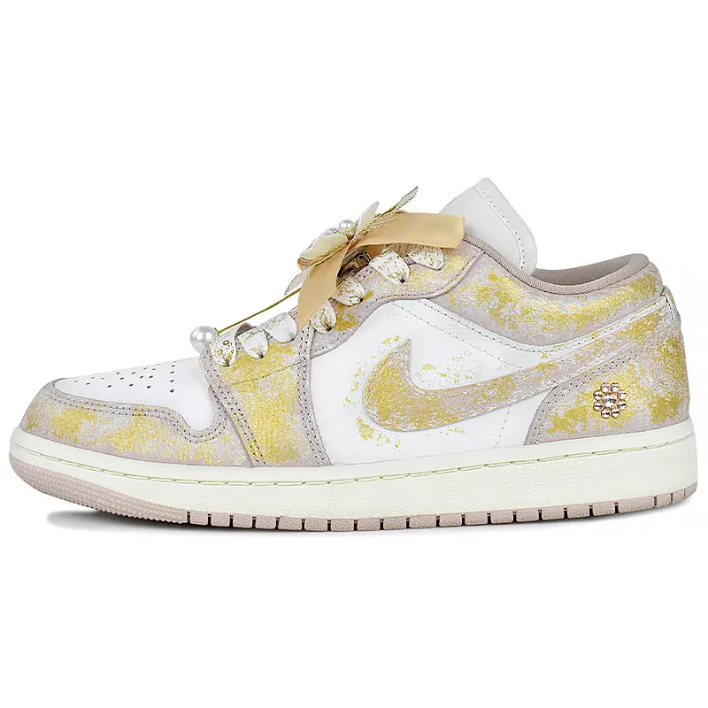 Jordan Air Jordan 1 Lightweight Low top Skateboard Shoes Women's Elegant Pink Gold