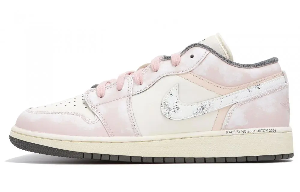 Jordan Air Jordan 1 Abrasion Resistant Low top Vintage Basketball Shoes Unisex Beige Pink