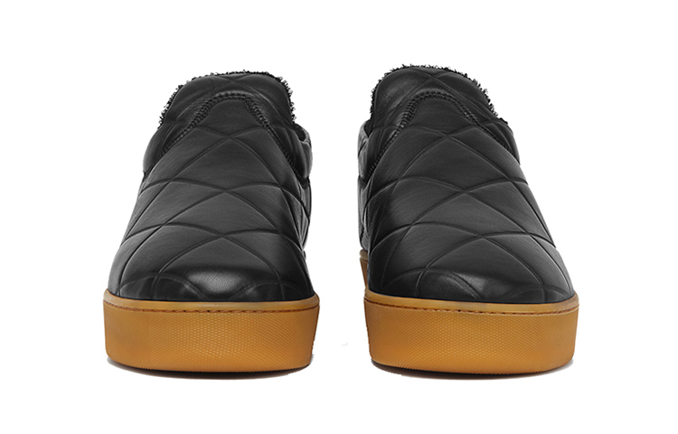 Bottega Veneta Quilt Stylish Skateboarding Shoes Men's Black купить в интернет-магазине Yoocart с быстрой доставкой по России.