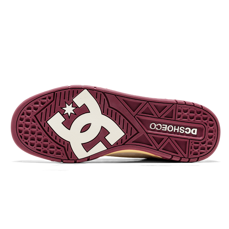 DC Shoes ASTRA CAS Low top Skateboard Shoes Unisex купить в интернет-магазине Yoocart с быстрой доставкой по России.