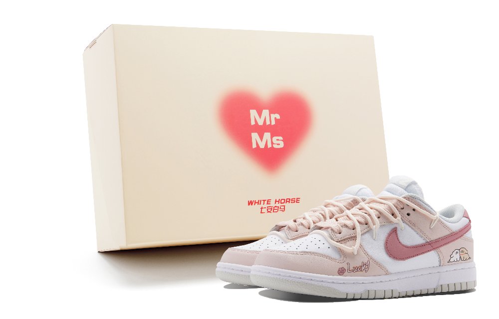 Nike Dunk Slip Resistant Shock Absorbers Low Top Skateboard Shoes Women's White Pink