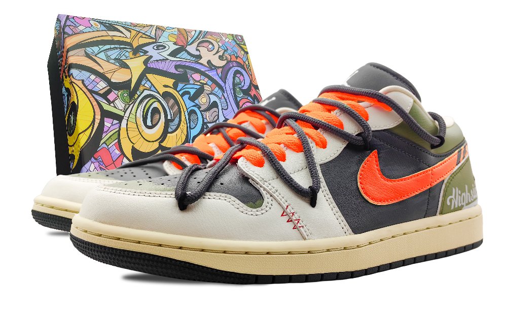 Jordan Air Jordan 1 Durable Breathable Low-Top Vintage Basketball Shoes Women's White Black Green