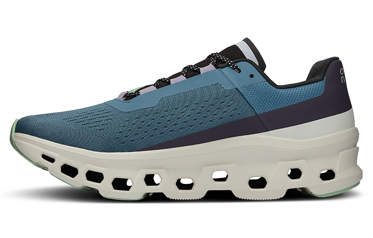 On Running CloudmOnster Dust Vapor
