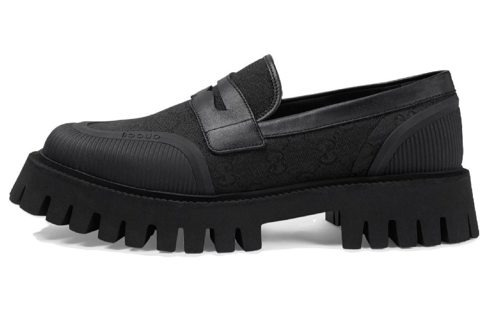 GUCCI GG Supreme Canvas Loafers