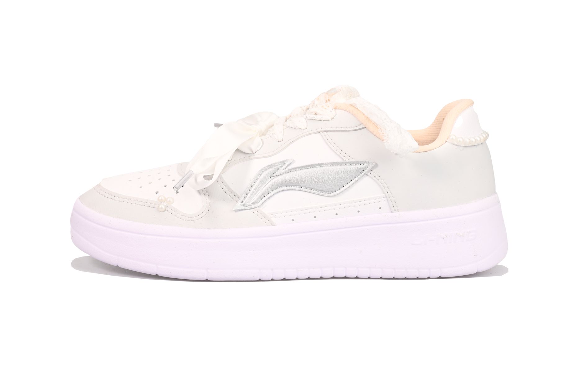 LiNing Pontoon Boats Anti Slip Wear Resistant Low Top Skateboard Shoes Women's White