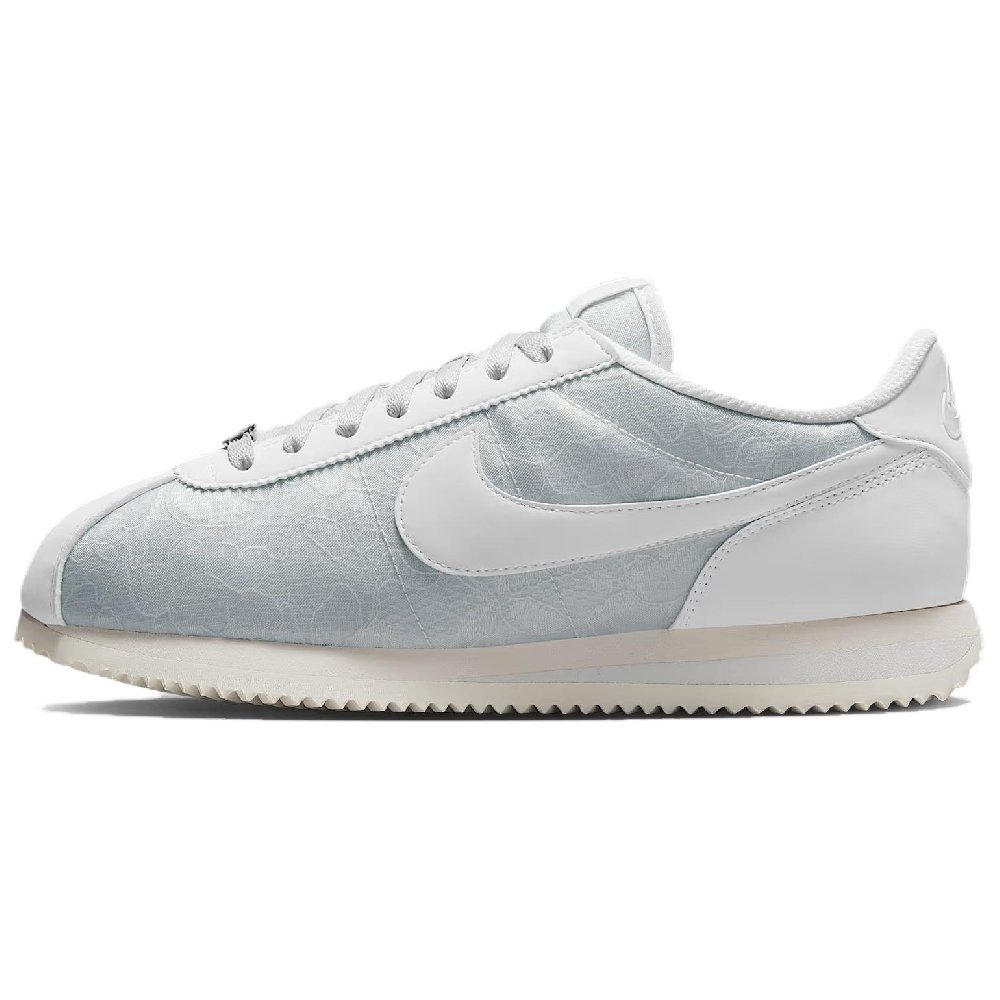 Nike Cortez Low Top Running Shoes Women's Gray