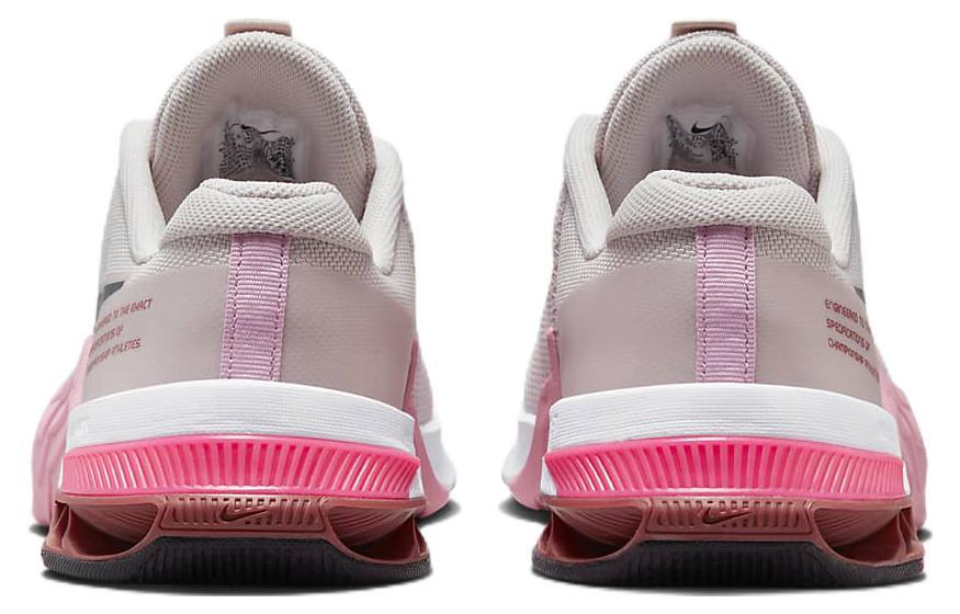 Nike Metcon 8 'Barely Rose' Women's купить в интернет-магазине Yoocart с быстрой доставкой по России.