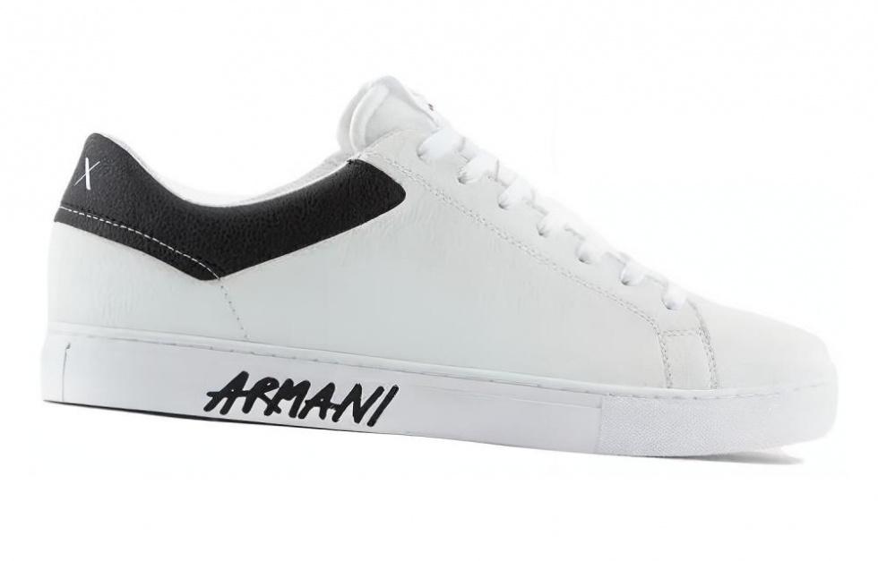 EMPORIO ARMANI Leather Sidewall Logo Sneakers купить в интернет-магазине Yoocart с быстрой доставкой по России.