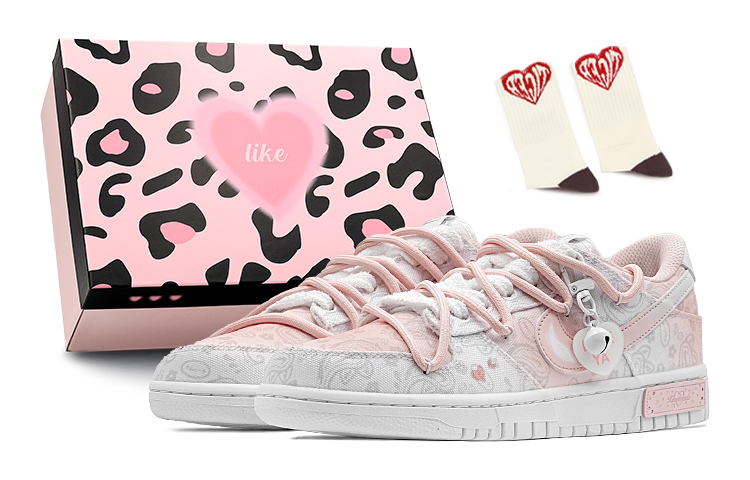 Nike Dunk ESS 'White Paisley' Pink Love, White Valentine's Day Lightweight Low top Skateboard Shoes Women's Pink White