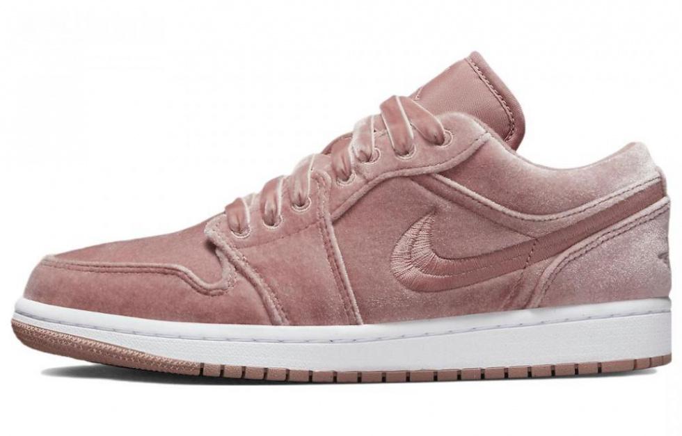 Air Jordan 1 Low Se 'Pink Velvet' Women's
