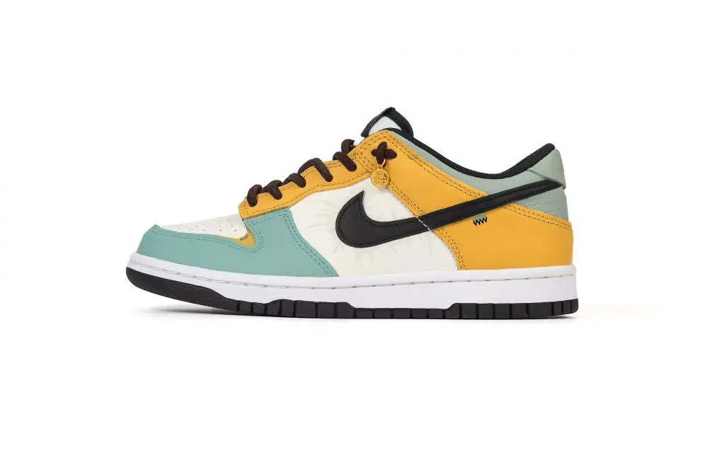 Nike Dunk Abrasion Resistant Low top Skateboard Shoes Unisex Yellow Green