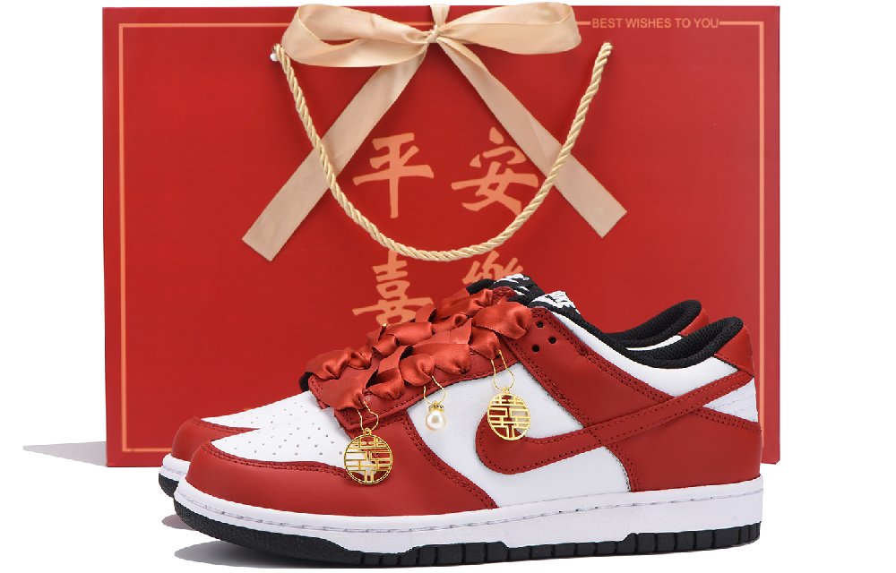 Nike Dunk Coverage Anti-Slip And Wear-Resistant Low-Top Skateboard Shoes Unisex White Red