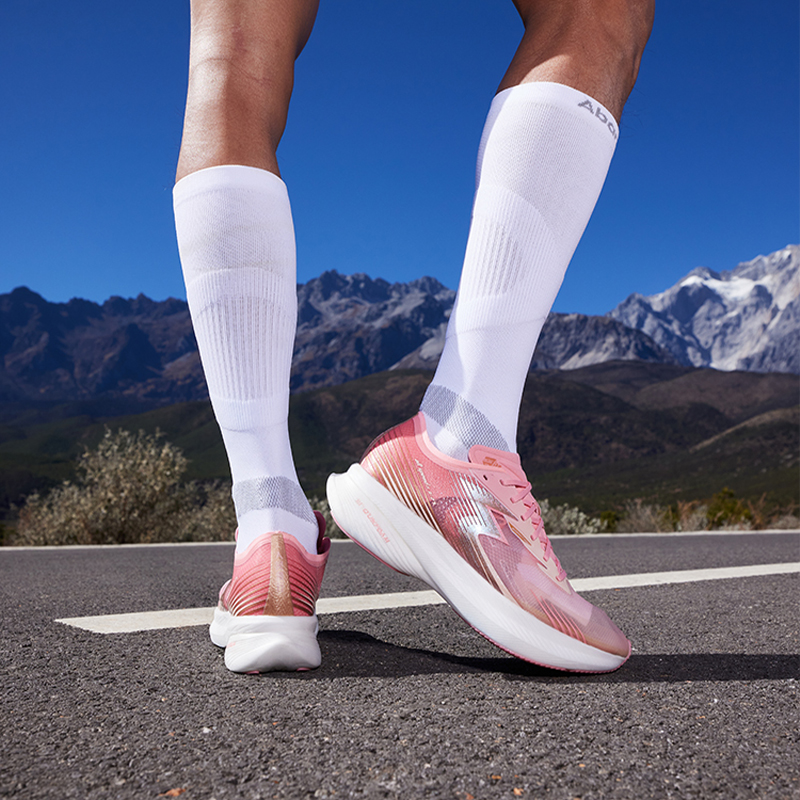361° Flame ST Cushioned Wear-Resistant Breathable Low-Top Running Shoes Men's Soft Pink купить в интернет-магазине Yoocart с быстрой доставкой по России.